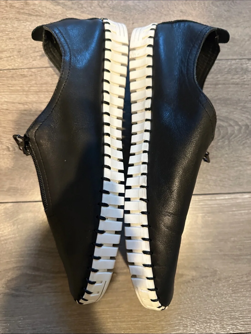 ERIC MICHAEL MARLO WOMEN'S SNEAKER